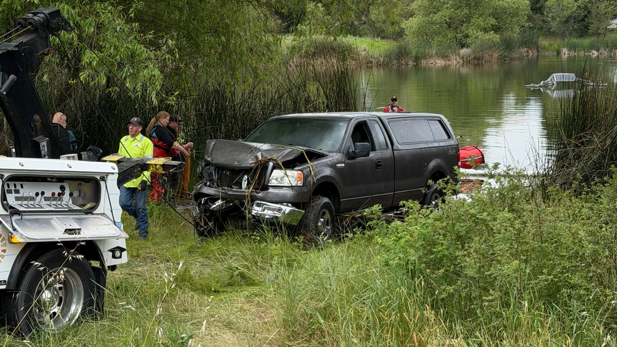 Suspected Santa Rosa DUI driver rescued, arrested after crashing into ...