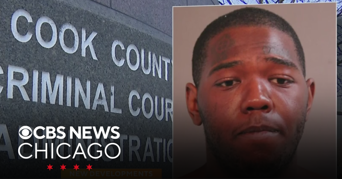 Man accused of killing Chicago police officer inside Swedish Hospital due in court