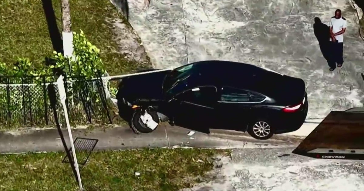 Child hit by car attempting to bypass slow-moving traffic in Miami Gardens, police say