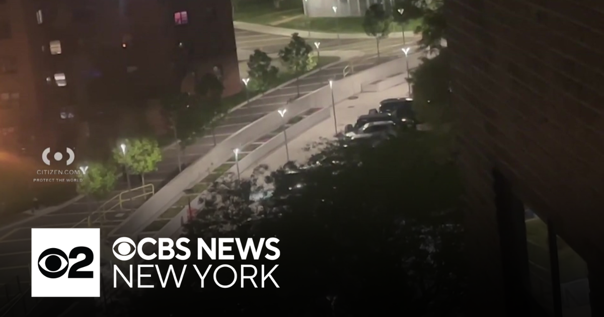 1 man injured after shooting in the Lower East Side, NYPD says