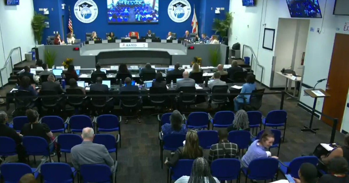 Broward County school board delays vote on job cutting plan