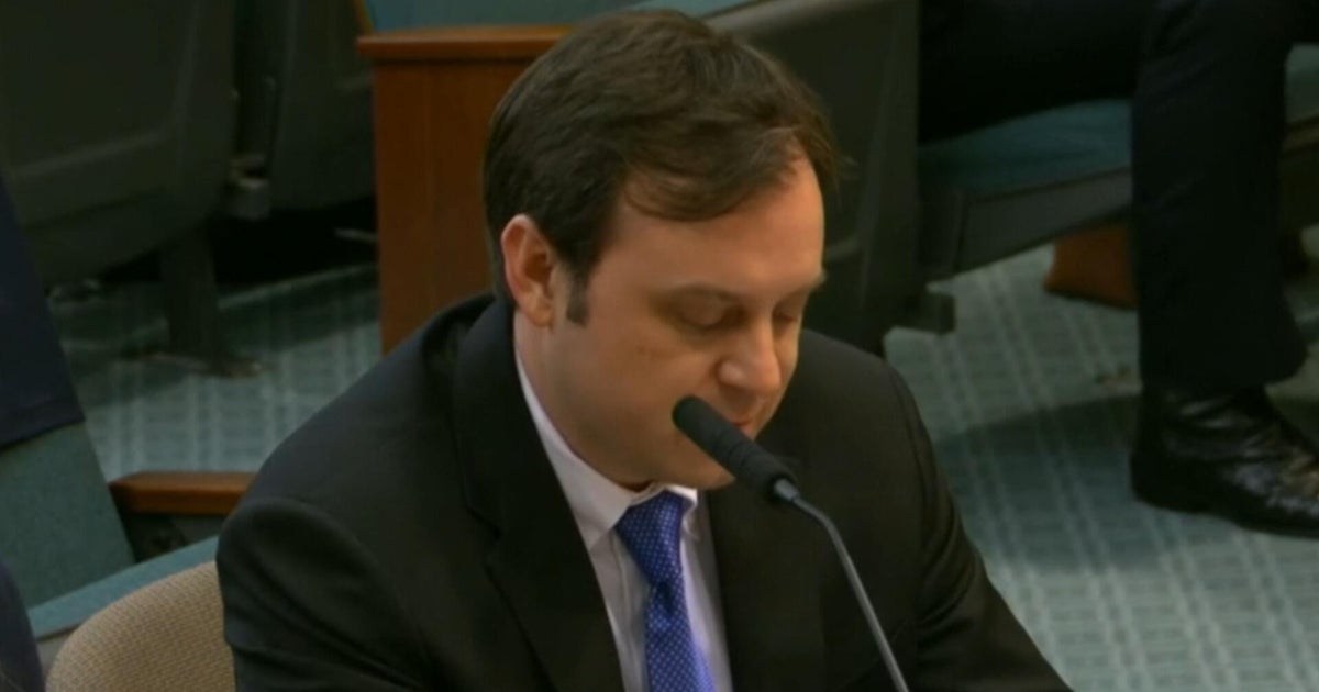 Camp Mystic director tells parents of flood victims he failed them as Texas weighs reopening