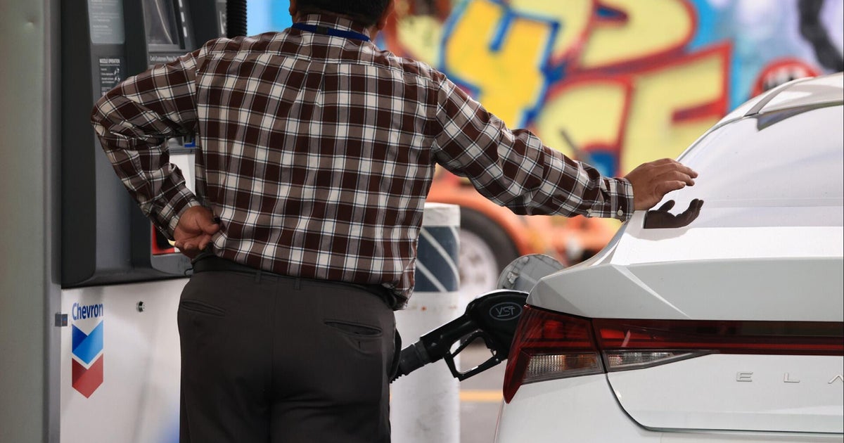 Oil prices hit 4-year high amid Iran war