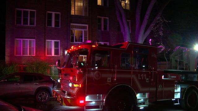 fri-raw-possibly-fatal-apartment-fire-minneapolis-05012026-murphy.jpg 