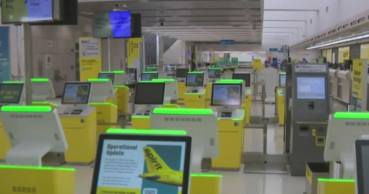 Spirit Airlines passengers, employees scramble after airline abruptly shuts down over the weekend