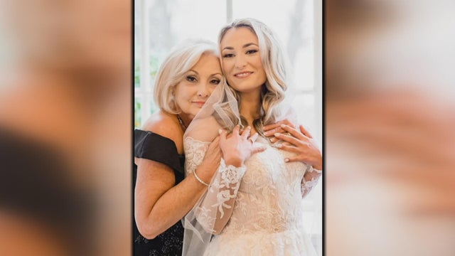 Judi Fox and her daughter, Tess Fox 