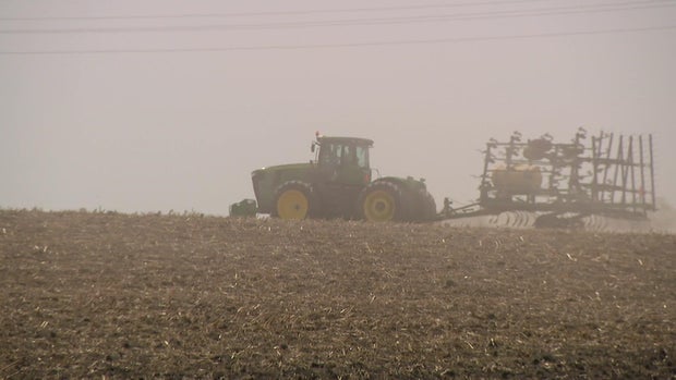4p-ll-pkg-farmer-mental-health-wccoadic.jpg 