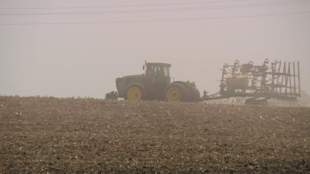 4p-ll-pkg-farmer-mental-health-wccoadic.jpg 