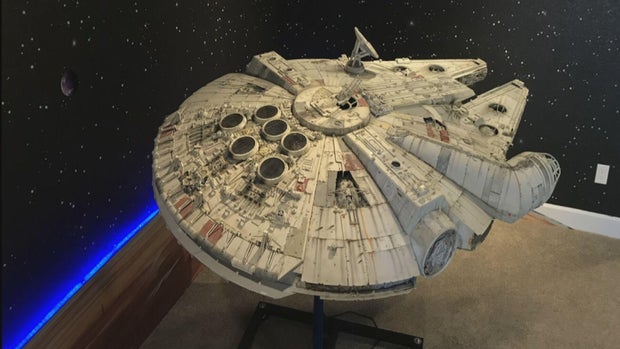millennium-falcon.jpg 