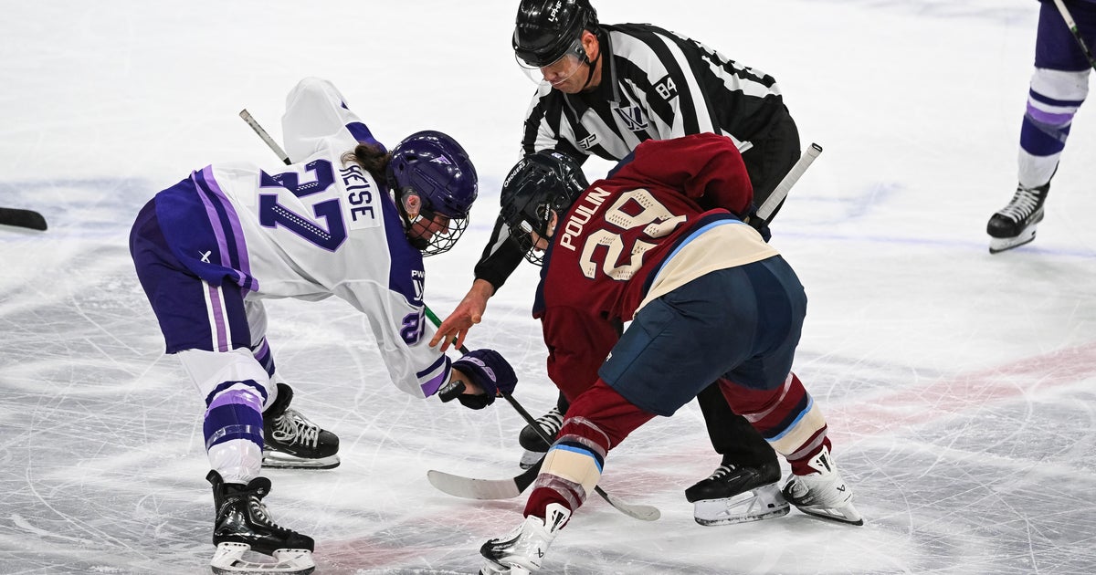 Poulin scores in third overtime as Victoire beat Frost 1-0 to tie