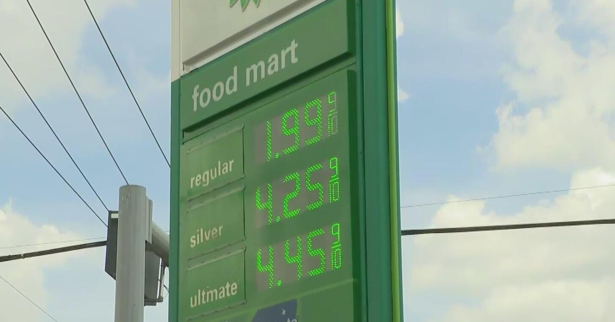 Miami-Dade drivers line up for chance to snag gas at deep discount ...
