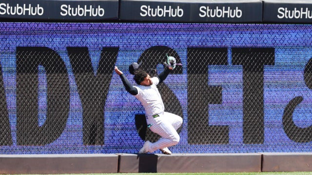 yankees-rangers-jasson-dominguez-injury.jpg 