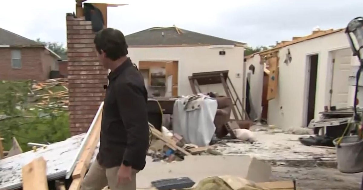 Powerful tornadoes ravage hundreds of homes across Mississippi