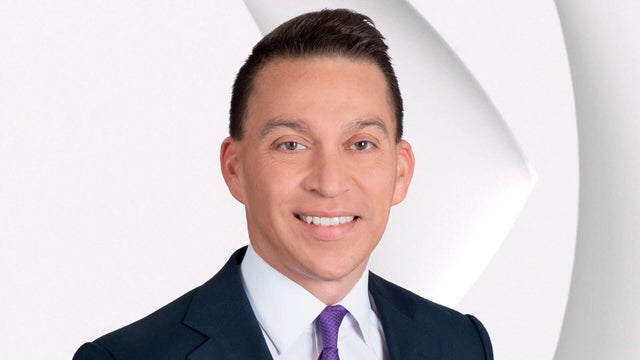 talent-headshot-manuel-bojorquez.jpg 