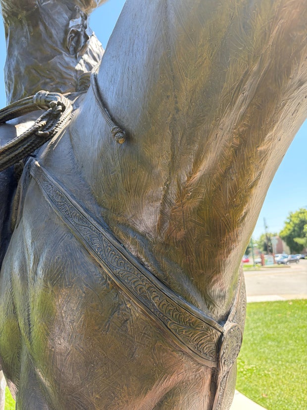 cotton-rosser-statue-vandalism-and-theft-3-city-of-marysville.jpg 