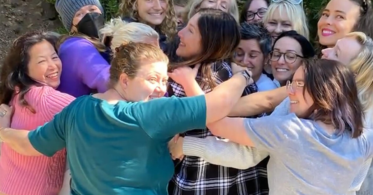 Motherless daughters: Coming together