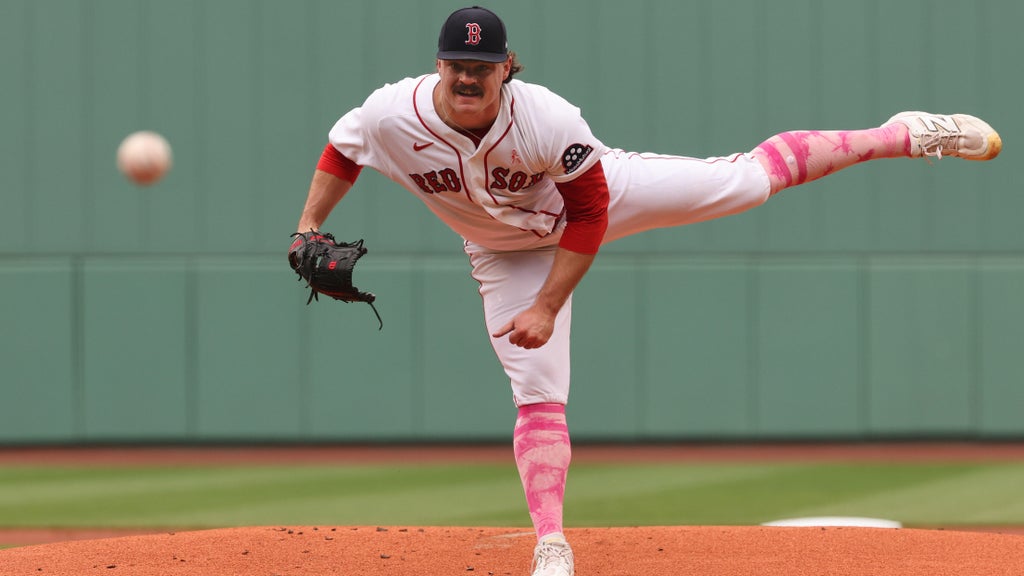 Red Sox pitcher Payton Tolle honors his late mom on Mother’s Day: “This week is really tough for me”