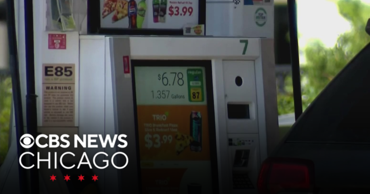 Chicago drivers flock to Indiana for cheaper gas prices