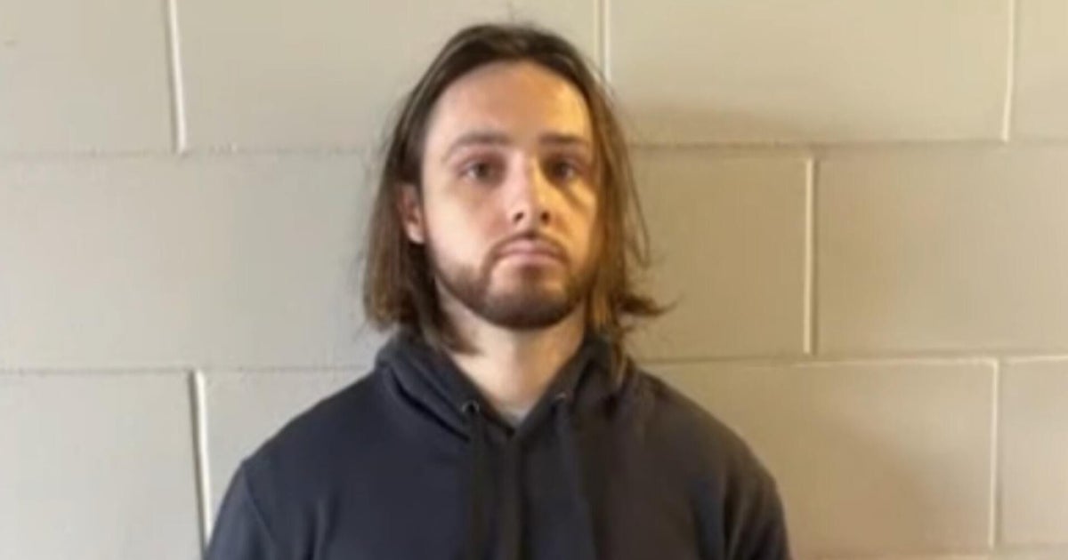 Man accused of starting Palisades Fire admired Luigi Mangione, prosecutors say