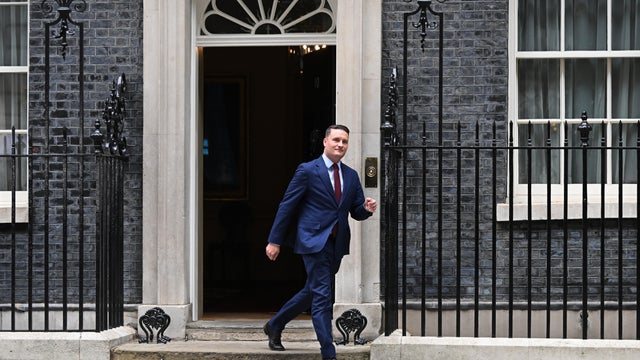 Embattled Starmer Resists Calls For Resignation 