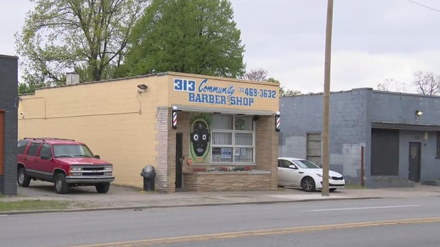Suspect in shooting outside Detroit barbershop 