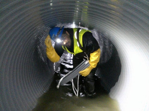 underground-repair-crew-photo.jpg