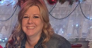 Woman diagnosed with cancer after minor symptoms: "Couldn't believe it"