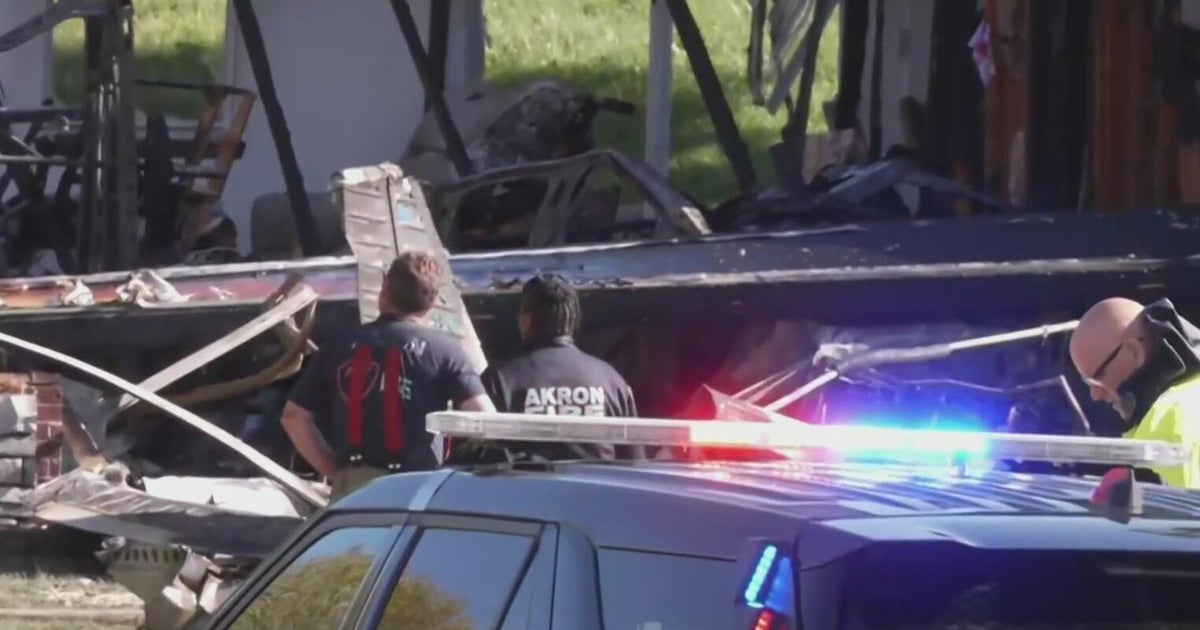 Two killed after small plane crashes into Ohio home; family escapes ...