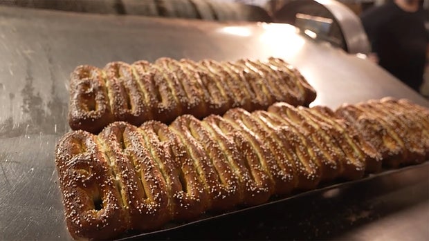 pretzels.jpg 