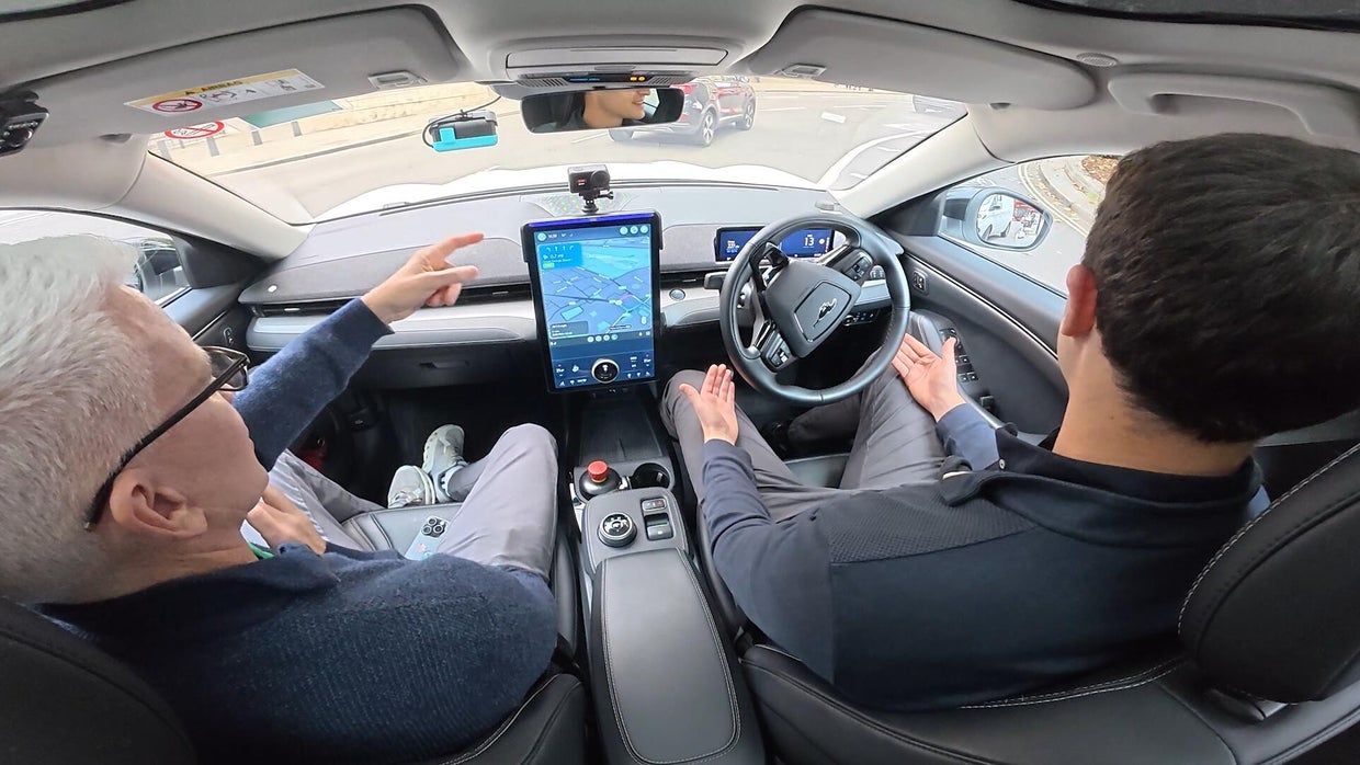 Robotaxis coming to London pose a threat to traditional cabbies who ...