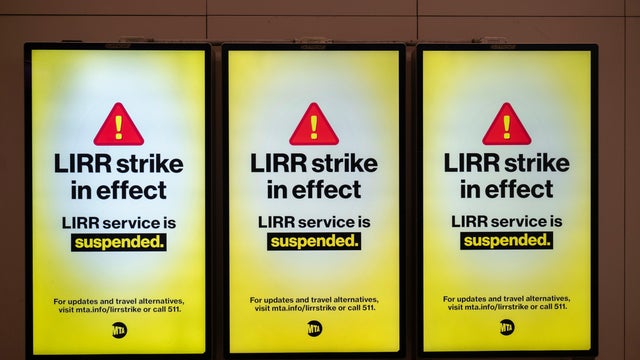 Long Island Rail Workers Strike In First Walkout Since 1994 