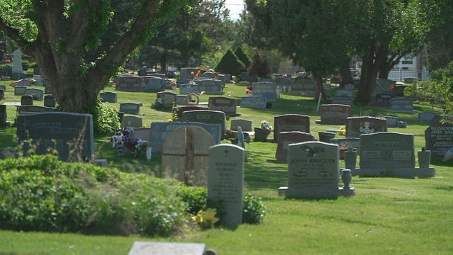 cemetery-too-many-bodies-10pkg-transfer-frame-2639.jpg 