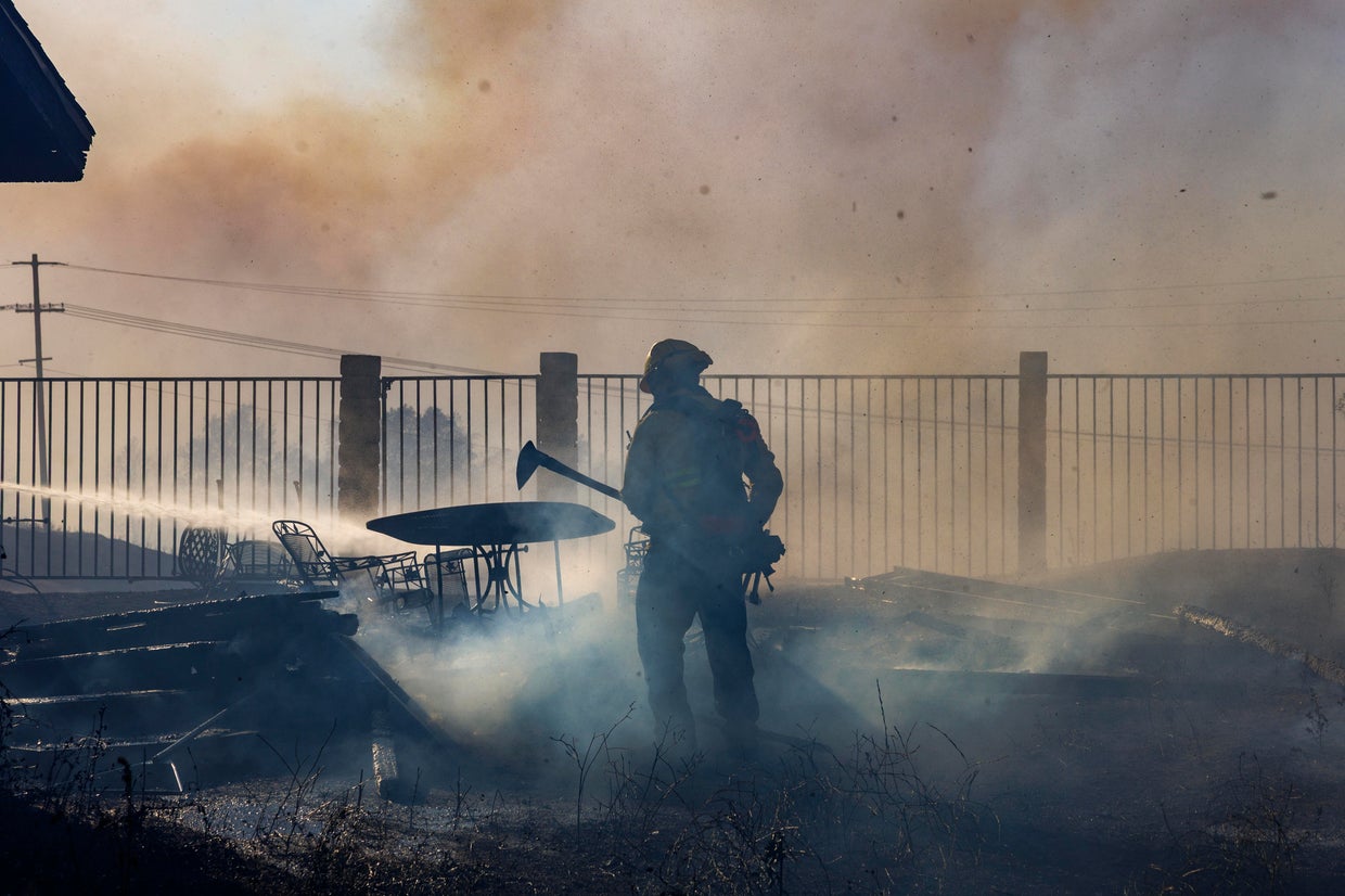 Evacuations lifted as Bain Fire burns nearly 1,500 acres in Riverside ...