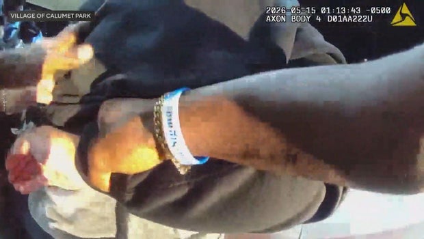 Body camera video shows Robbins Mayor Darren Bryant's arrest after Calumet Park traffic stop