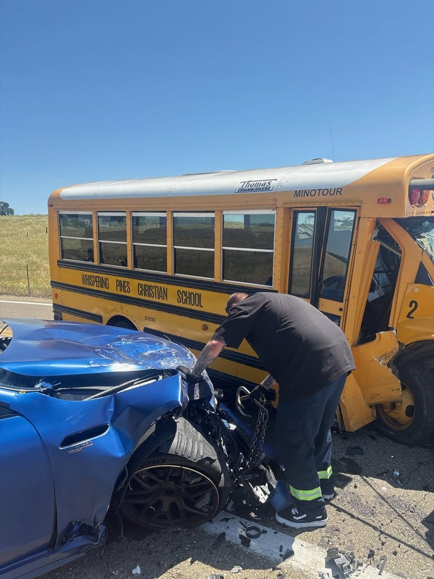 sac-county-bus-crash-scott-rd.jpg