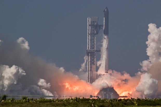 The SpaceX Starship spacecraft launch