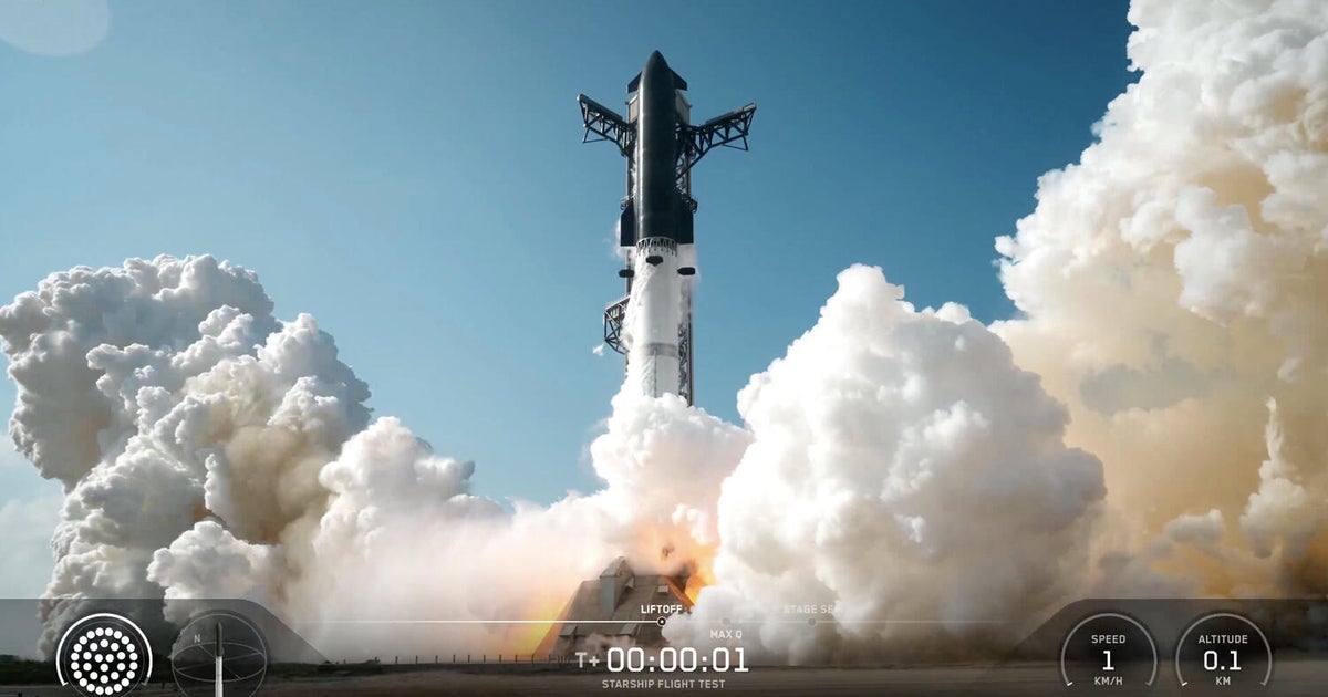 Първият служител на SpaceX остава на мисия: „Космосът е изключително важен“