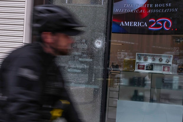 Alleged gunman outside White House had run-ins with Secret Service, sources say