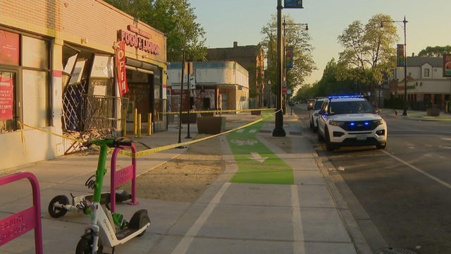 south-chicago-crash-and-grab.jpg 
