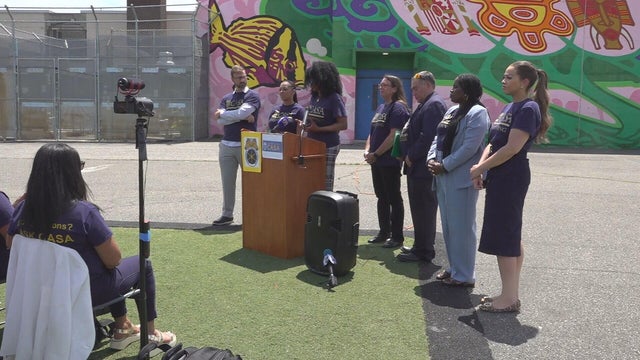 16pkg-mw-principals-rideshare-tax-presser-transfer-frame-203.jpg 