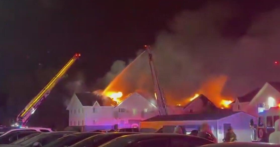 3-alarm apartment fire in Aurora displaces 50 people near 6th Avenue ...