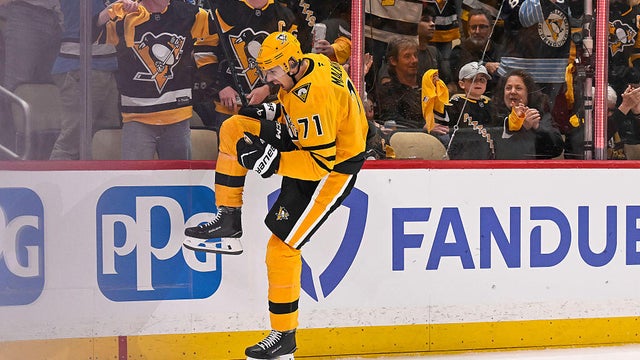 NHL: APR 18 Playoffs First Round Flyers at Penguins 