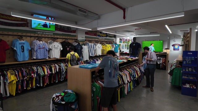 lme-am-pkg-world-cup-te-wcbshy8l-hi-res-still.jpg 