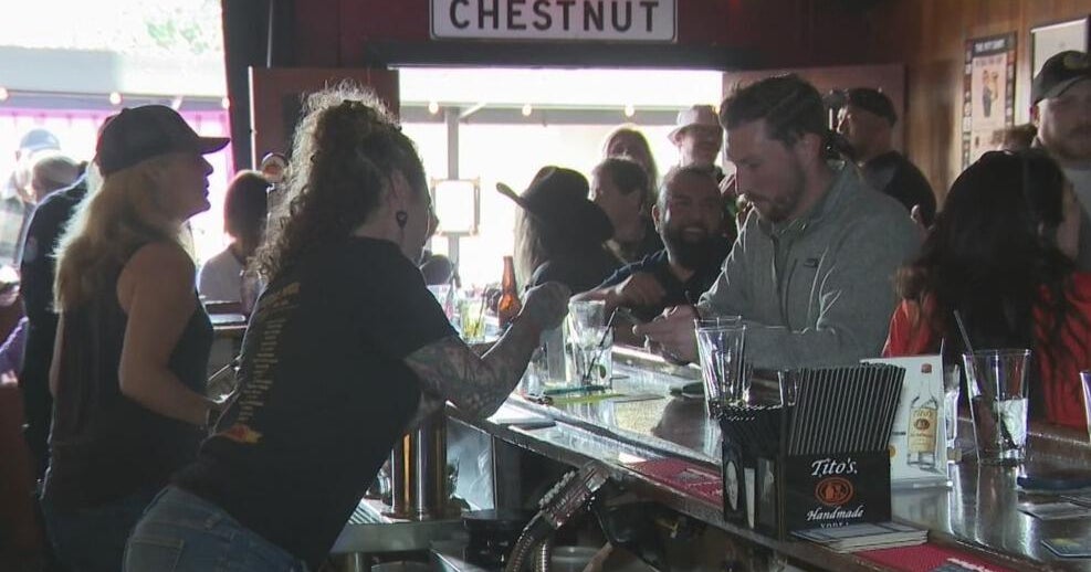 San Francisco bars 55 years of women legally being able to bartend in CA