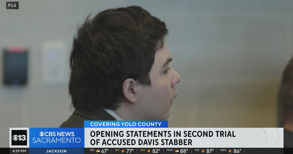 Opening statements begin in second trial of accused Davis stabber