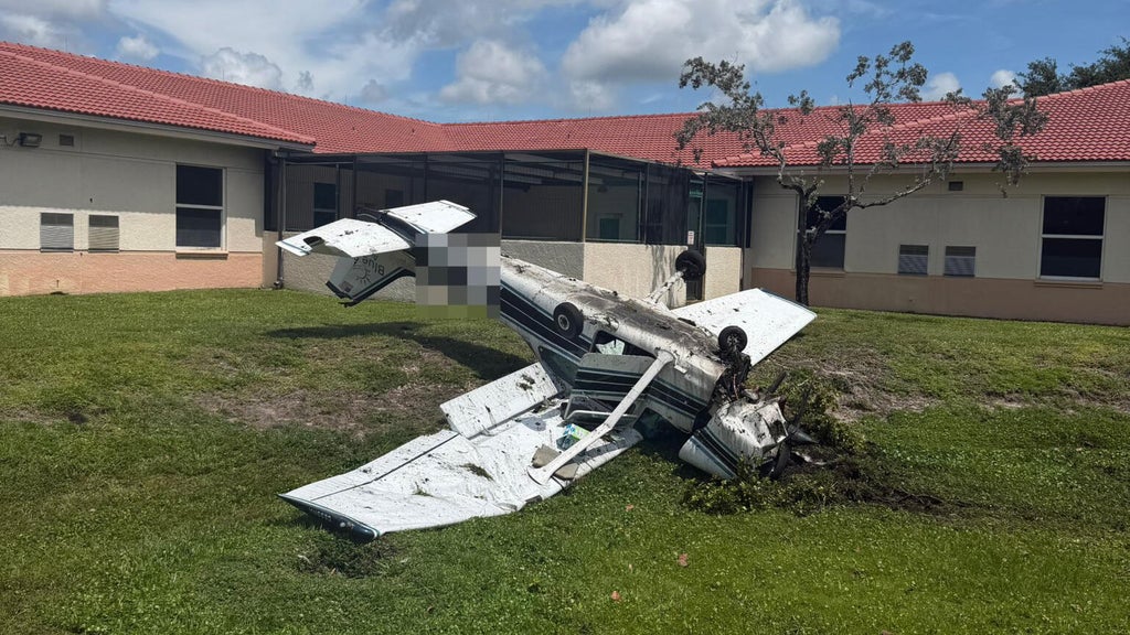 2 injured when small plane crashes in Pembroke Pines near South Florida State Hospital, officials say
