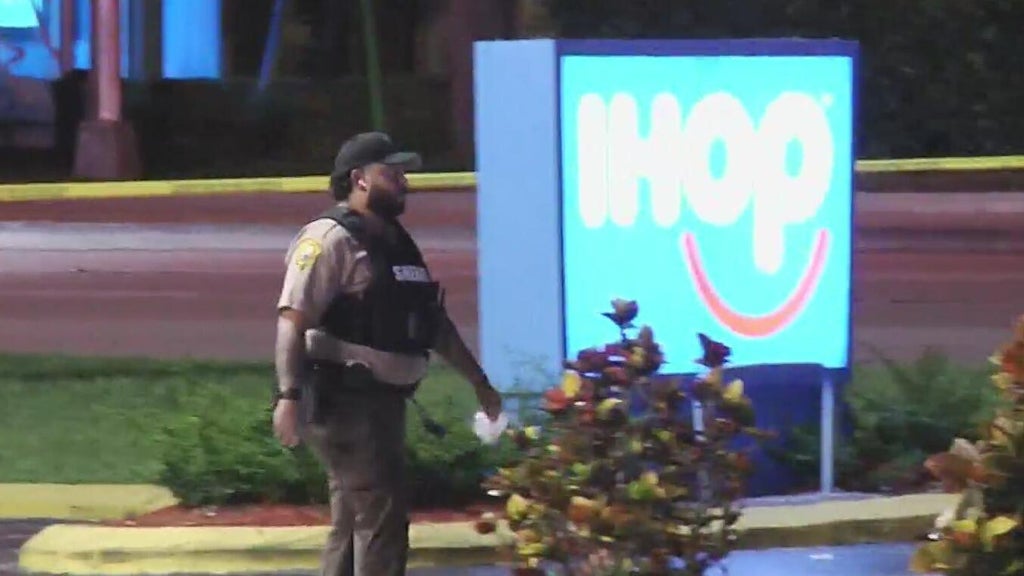 Breaking: 2 critically injured in Cutler Bay IHOP shooting; suspect at large