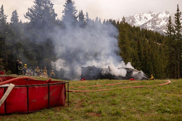 aspen-mountain-cabin-fire-3-aspen-fire-on-fb.jpg