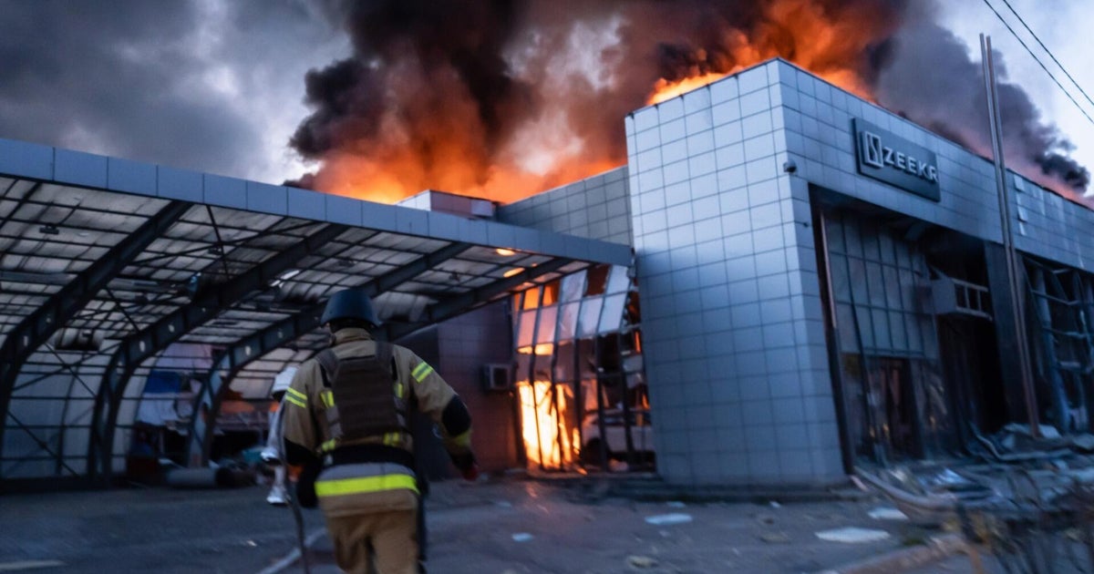 More than a dozen killed in major Russian attack on Ukraine