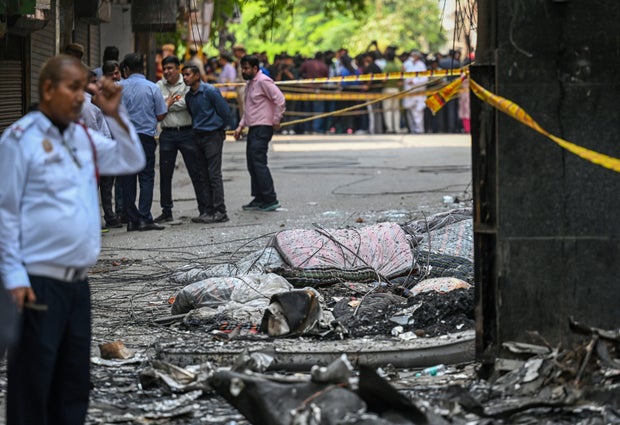 21 Killed In Blaze At Hotel In Malviya Nagar Delhi 